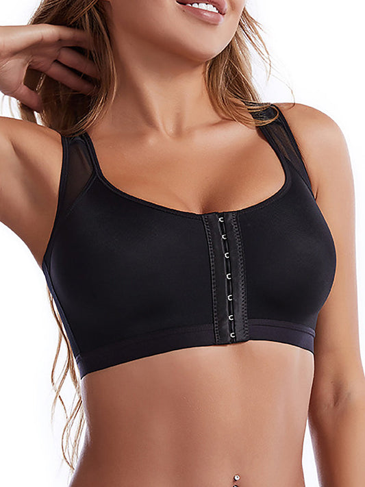 Women's bra with front closure and adjustable straps